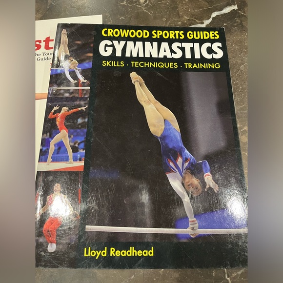 Gymnastics books (3) - Picture 4 of 4